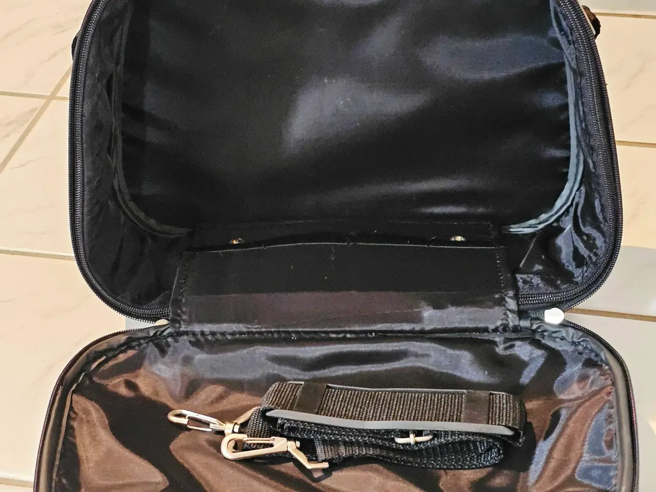 Billede 6 - Beautybox Hardcase fra Explorer
