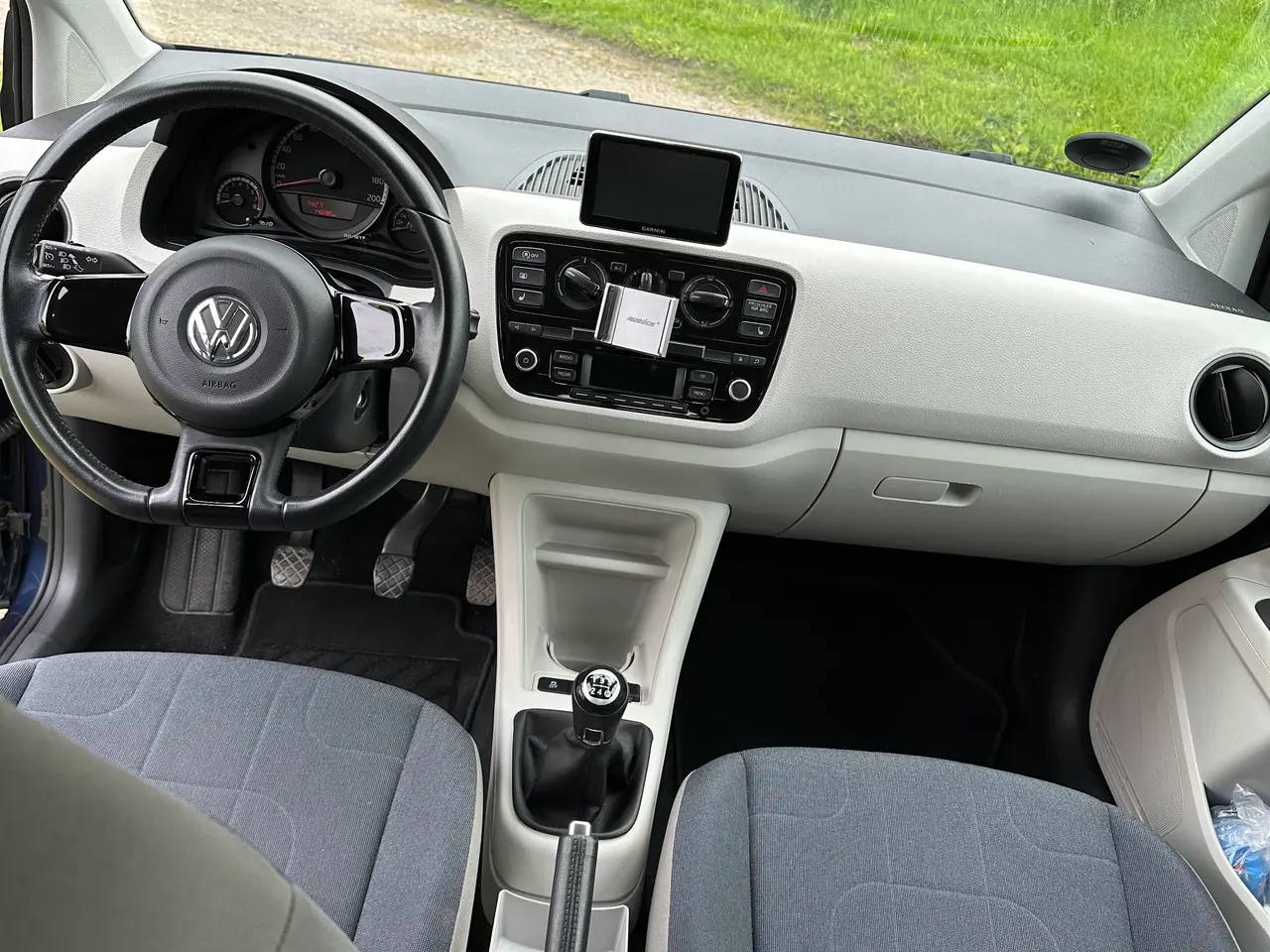Billede 5 - VW Up! (Alt i udstyr)