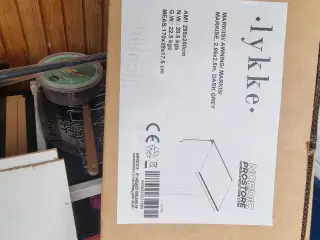 markisen helt nyt.