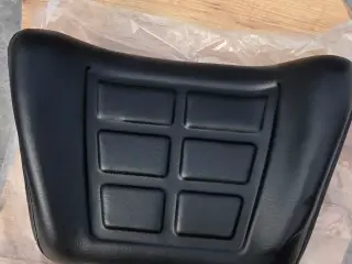 Sædepude til traktor eller gaffeltruck
