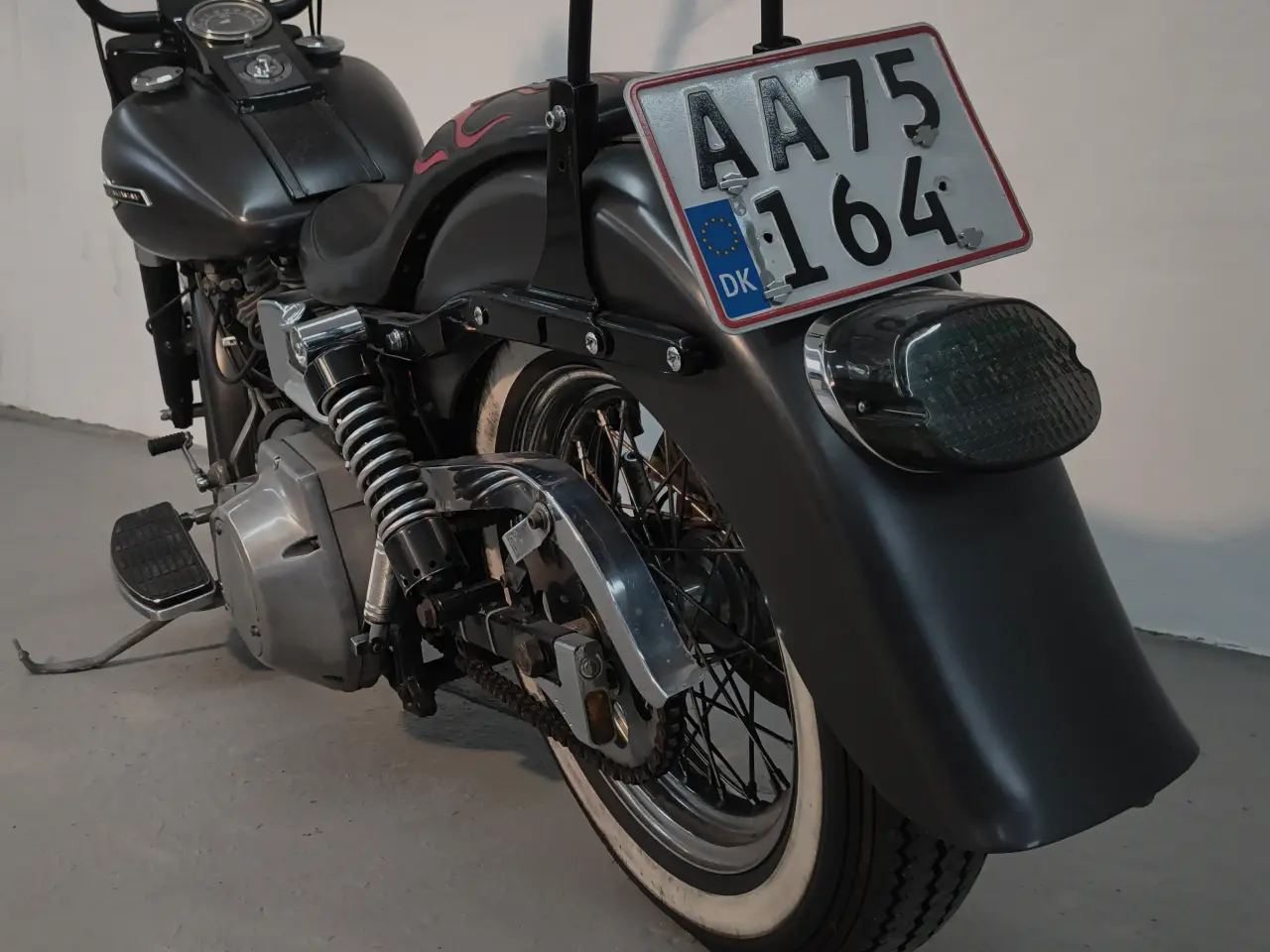 Billede 3 - Velholdt og lettere ombygget 1979 Harley Davidson