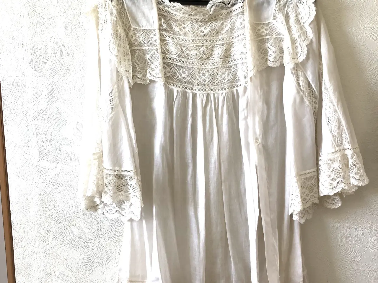 Billede 1 - 2 vintage friserslag/kappe 