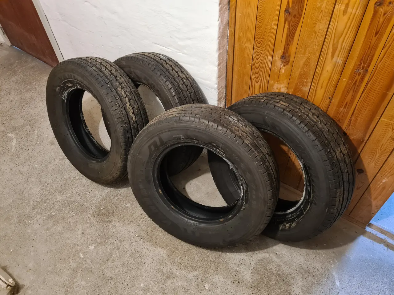 Billede 1 - Firestone 205/70R15C VANHAWK 2