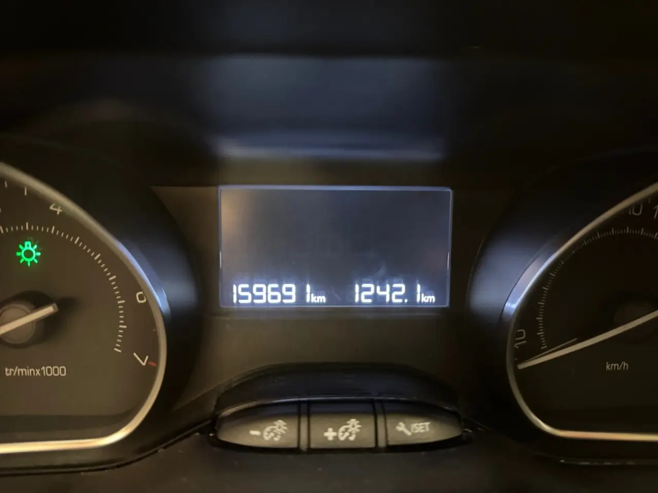 Billede 7 - Peugeot 208 1,2 e-THP 110 Allure Sky