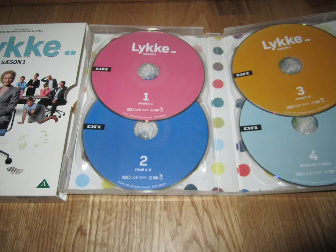 Billede 3 - BYD. LYKKE. SÆSON 1.