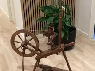 Antik Spinrokke