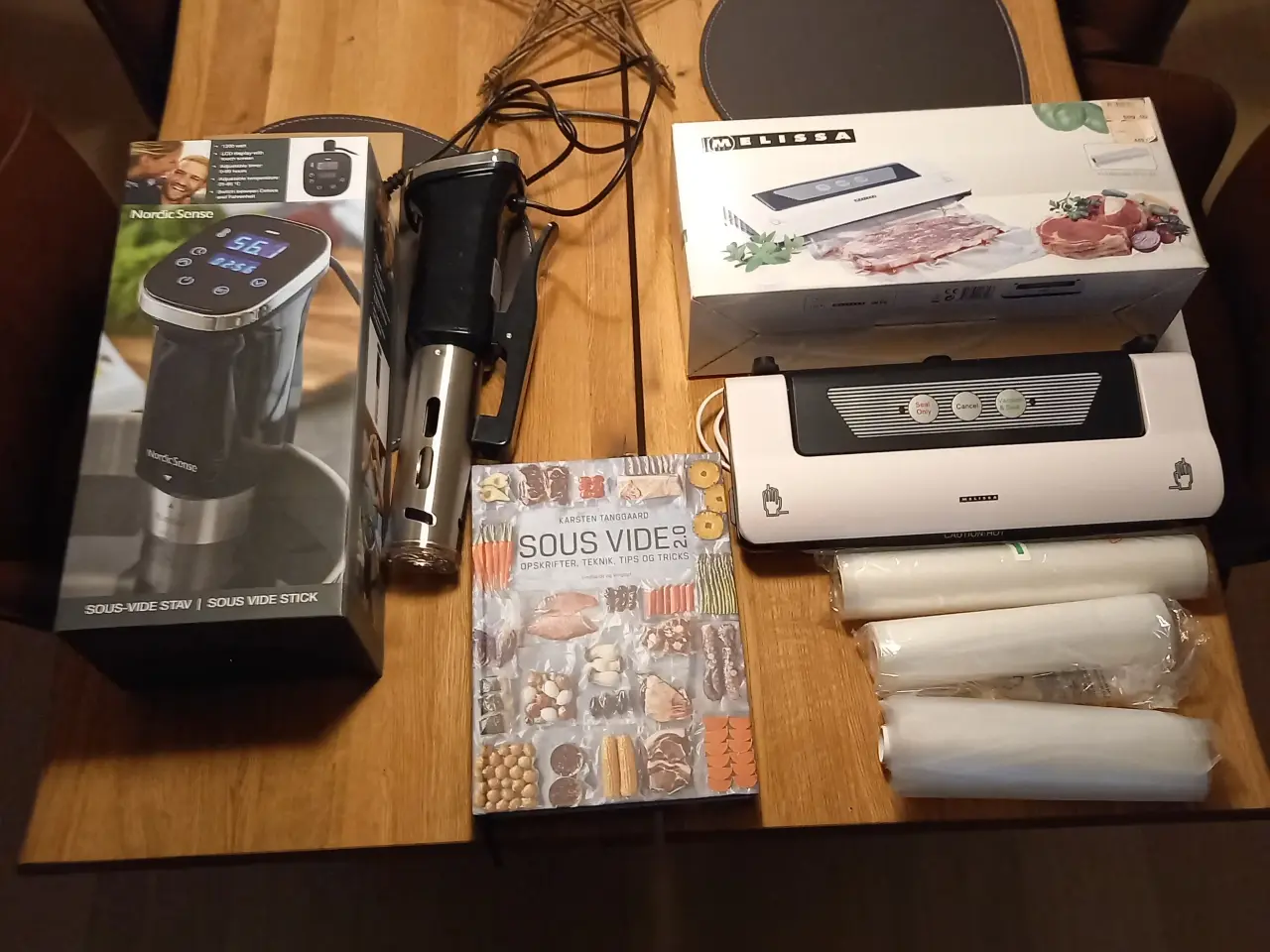 Billede 1 - Sous-vide, vacuumpakker og opskriftsbog
