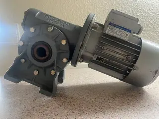 Gearmotor