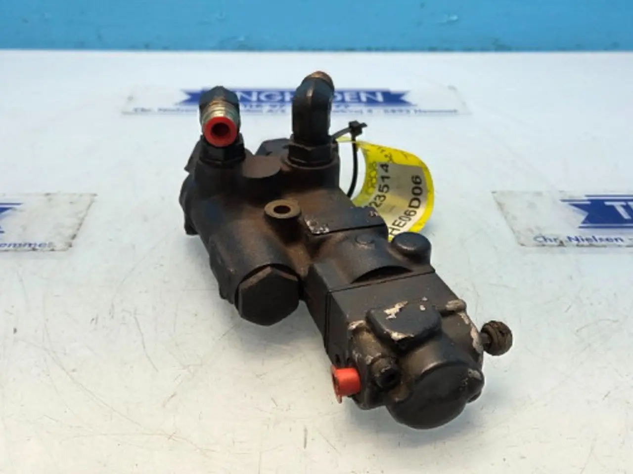 Billede 3 - Valmet 8350 Hydraulikventil 32434510