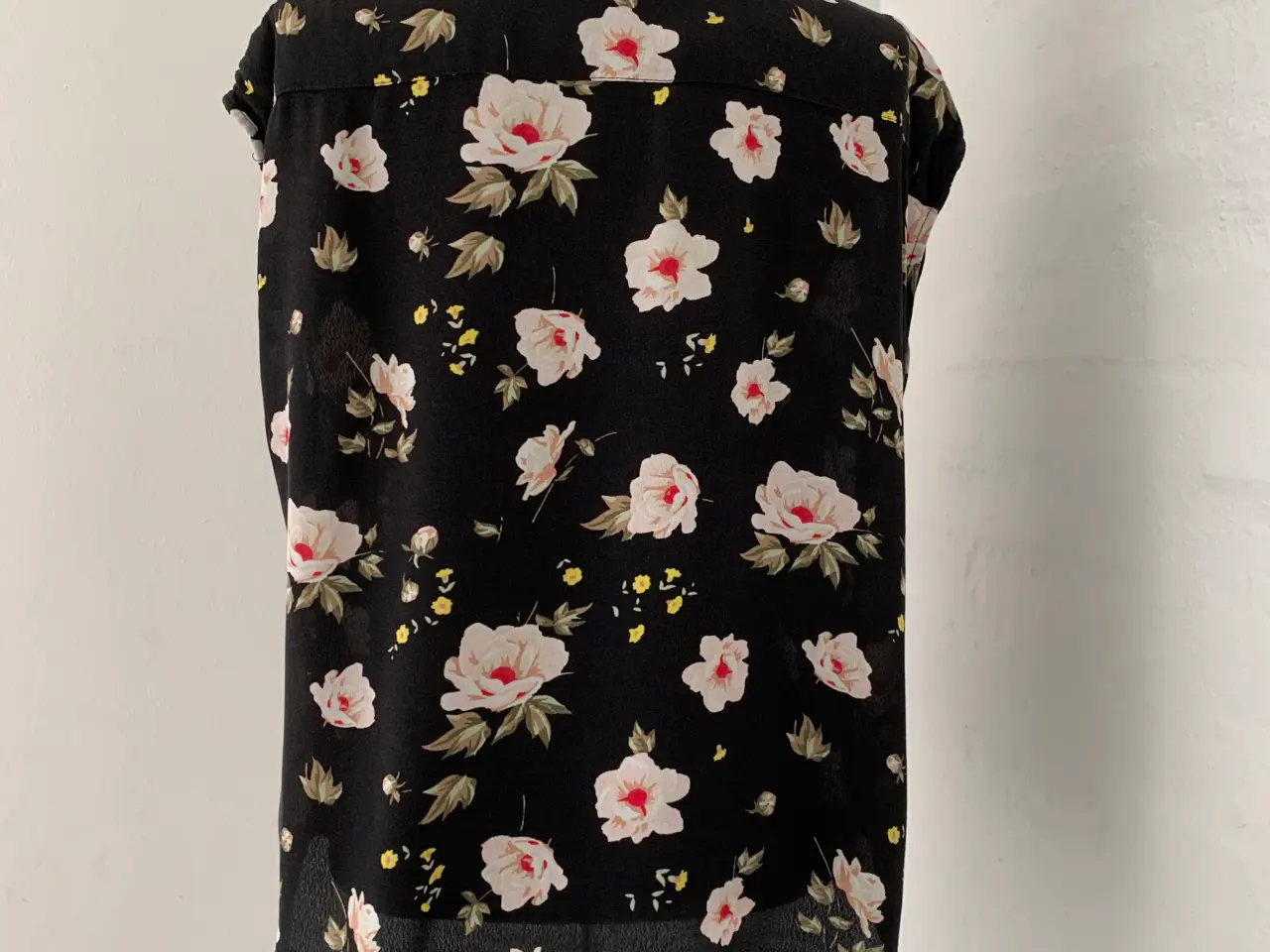Billede 4 - T-shirt str.38