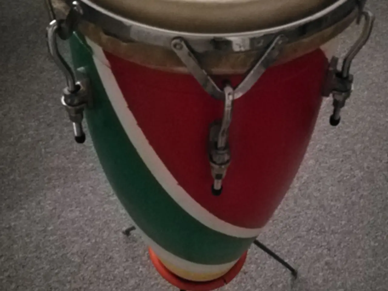 Billede 1 - God congas sælges - inkl. stativ