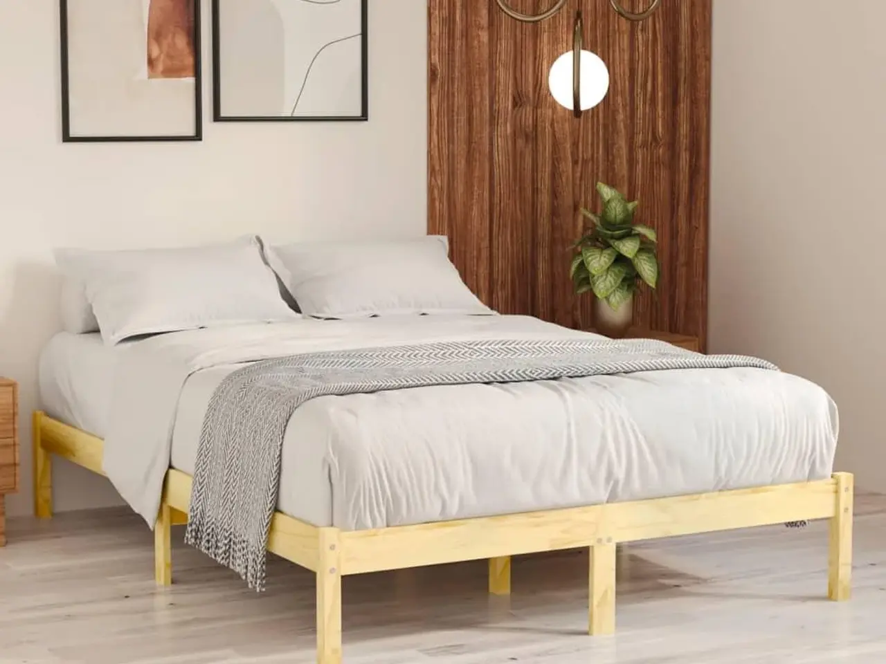 Billede 1 - Sengeramme 160 x 200 cm i massivt fyrretræ