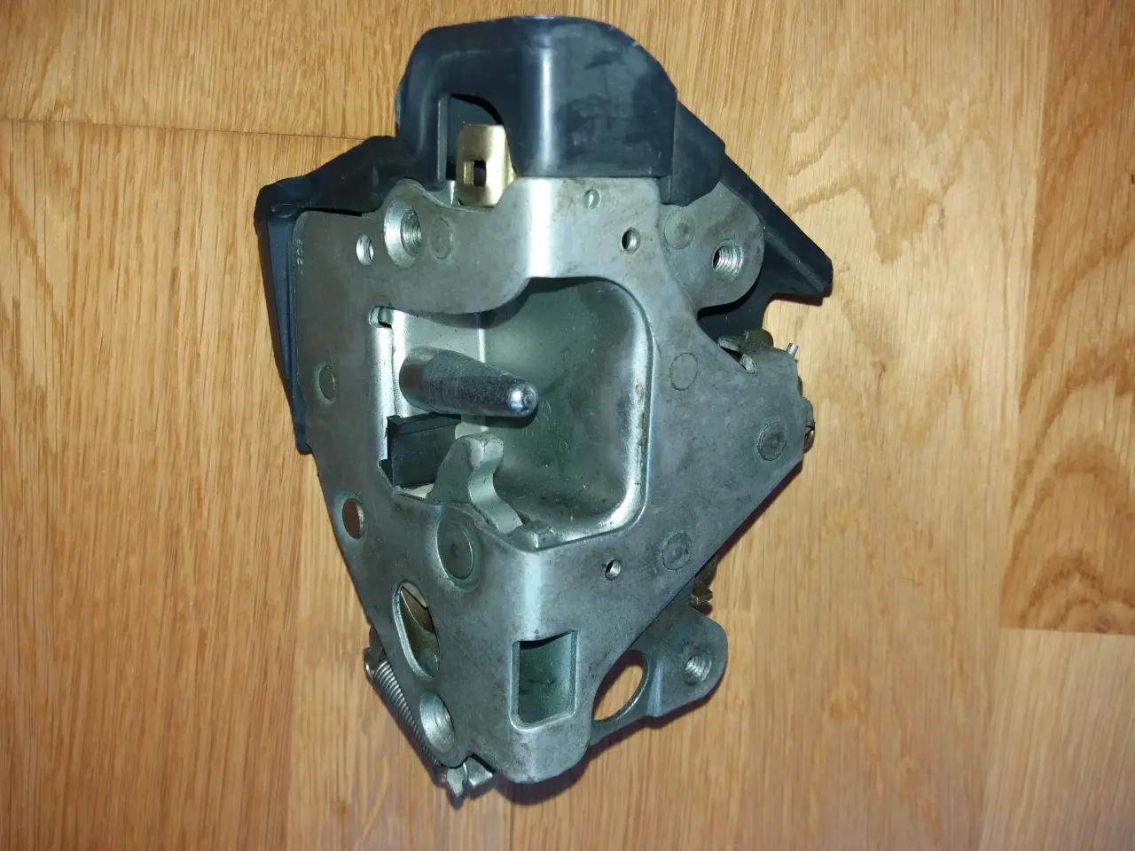 Billede 3 - Dørlås Mercedes 123 V. Bag