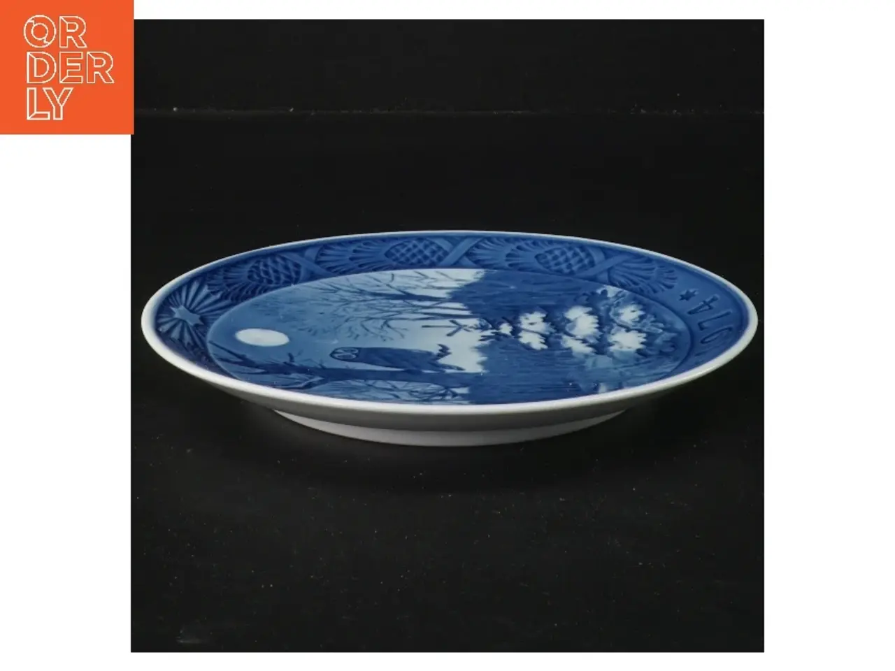 Billede 2 - Juleplatte 1974 fra Royal Copenhagen (str. Ø 18,5 cm)