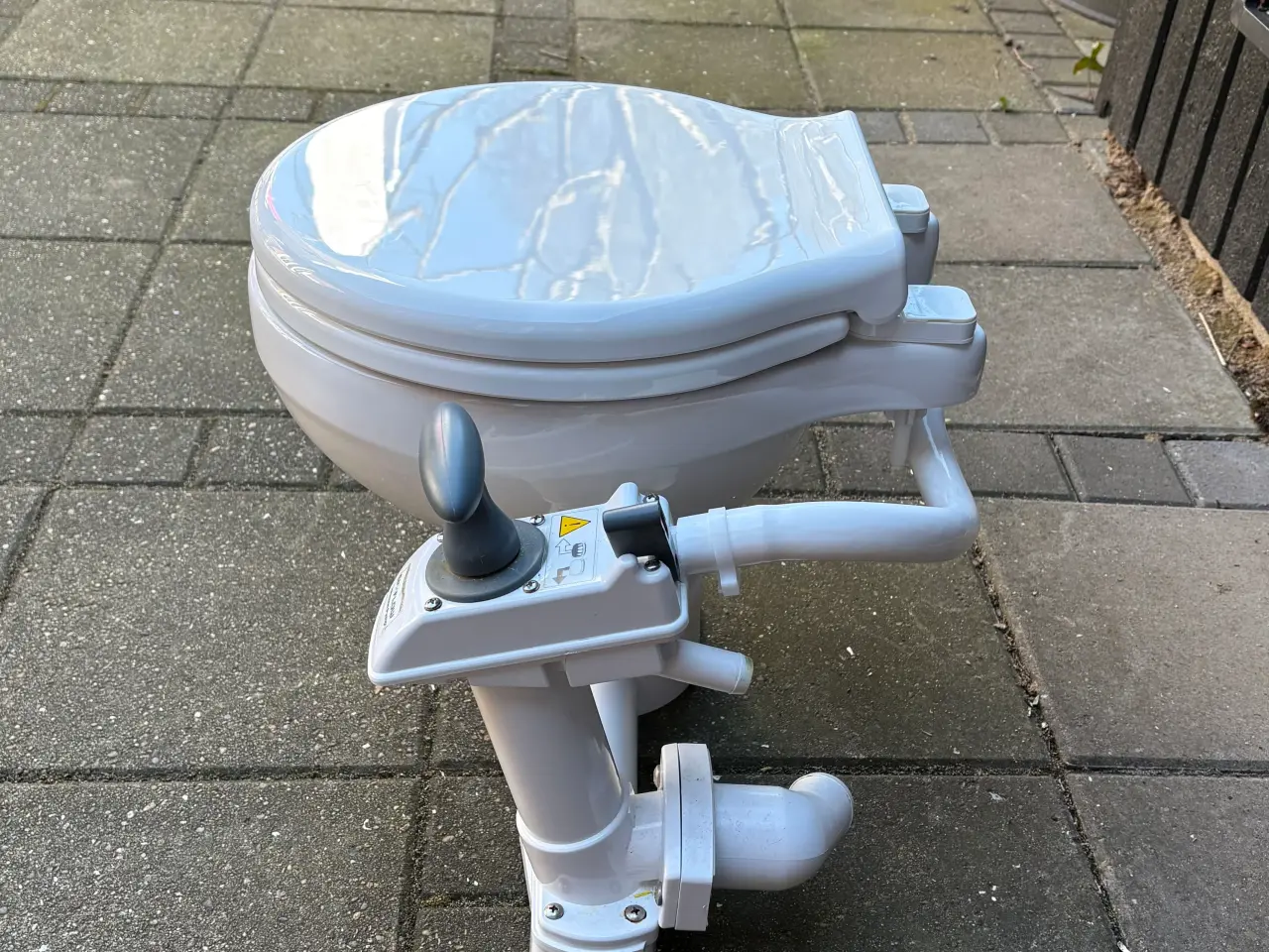 Billede 2 - Johnson SPX Flow Marinetoilet, manuel.