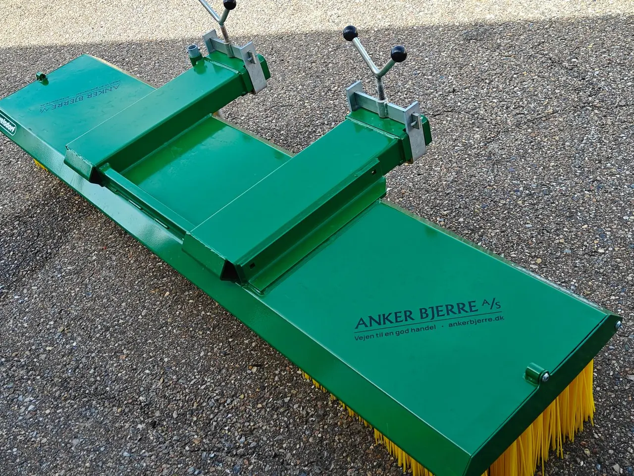 Billede 2 - Düvelsdorf Kost til pallegafler, 225 cm Skubbekost