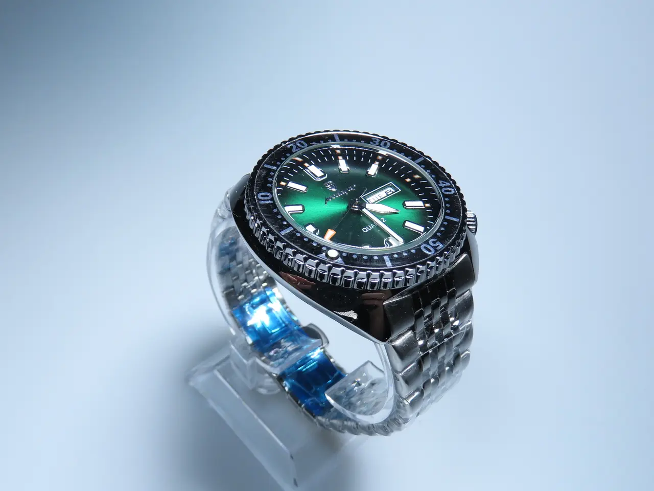 Billede 3 - Grøn Diver Quartz Ur