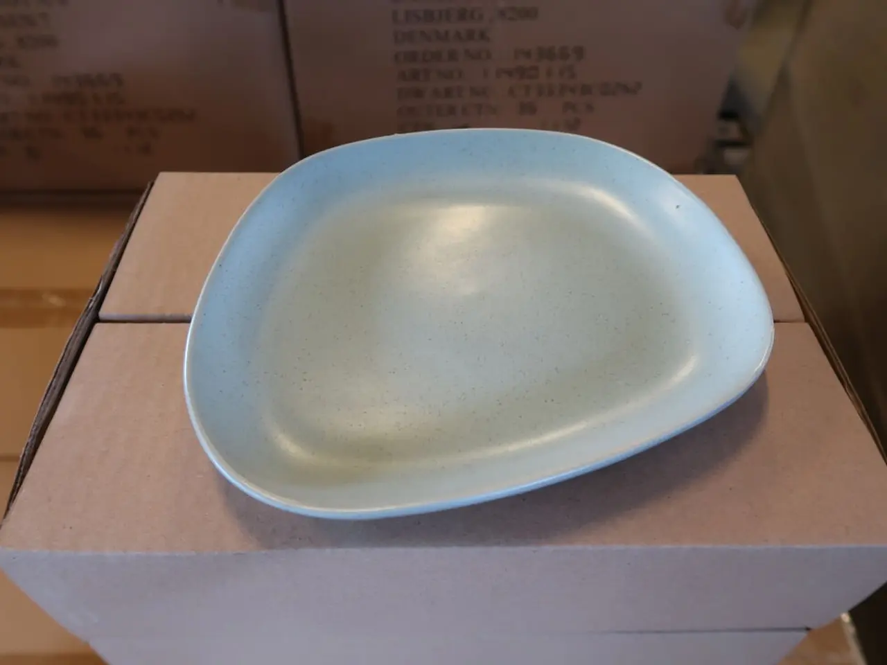Billede 2 - 144 stk. Edera flad tallerken uden fane, grøn, 18 x 16 cm