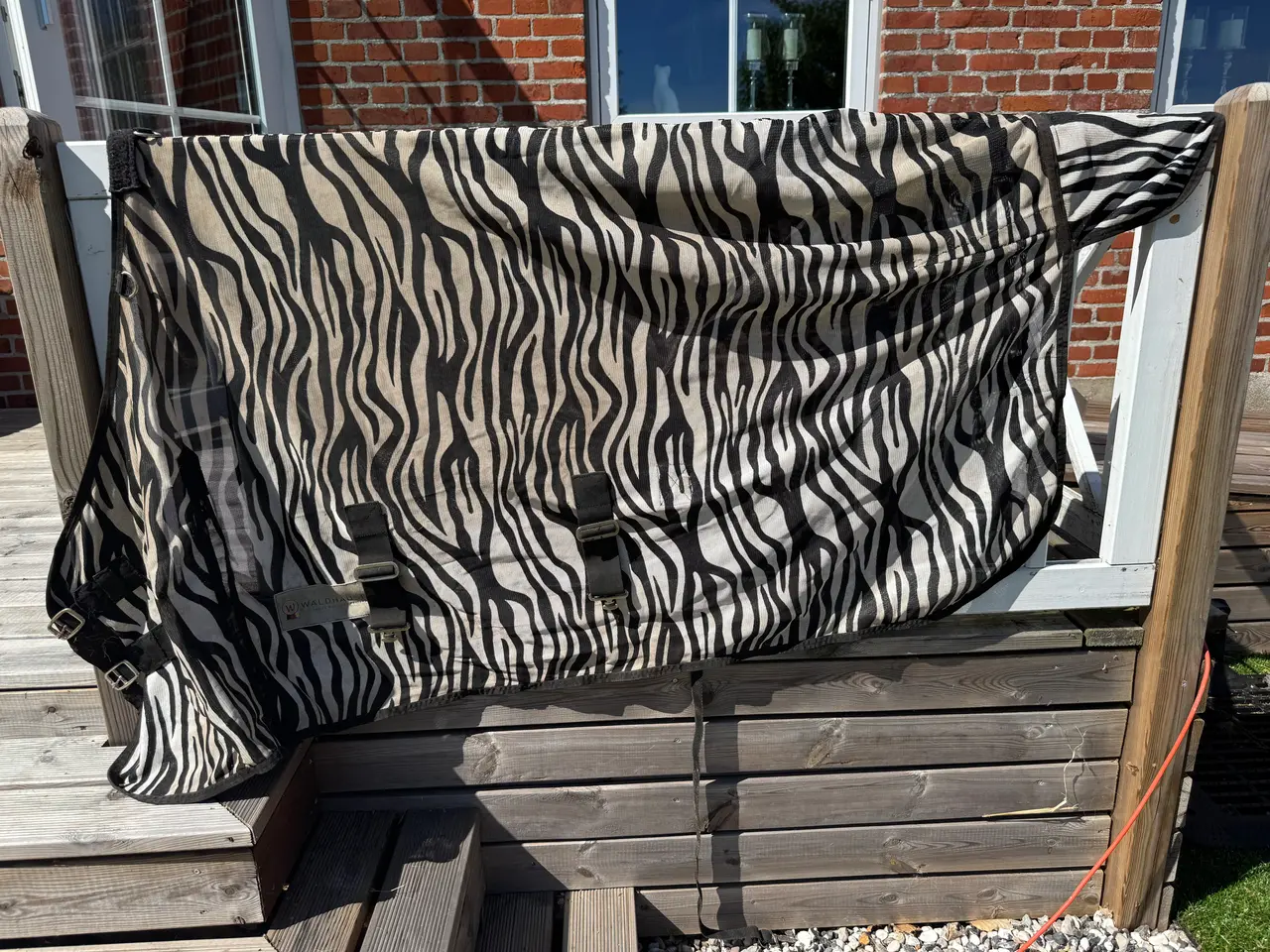 Billede 2 - Zebra fluedækken str. 115.