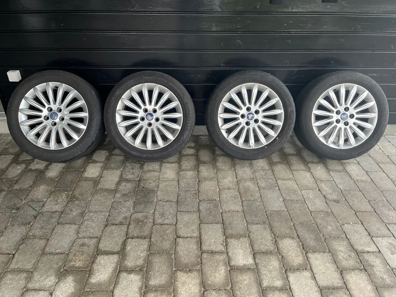 Billede 1 - Sommerdæk der passer til ford s-Max