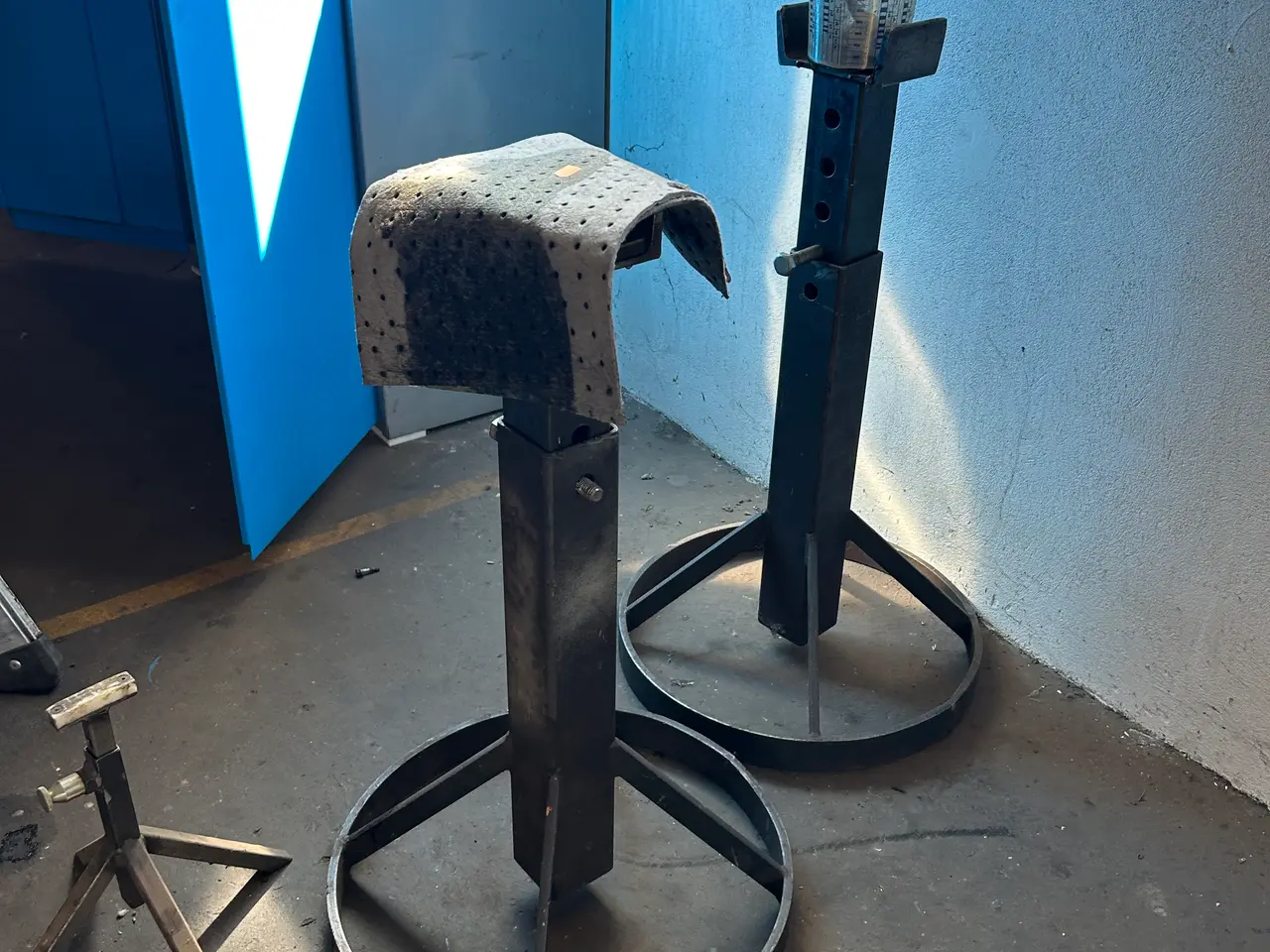 Billede 1 - 2 stk. bukke