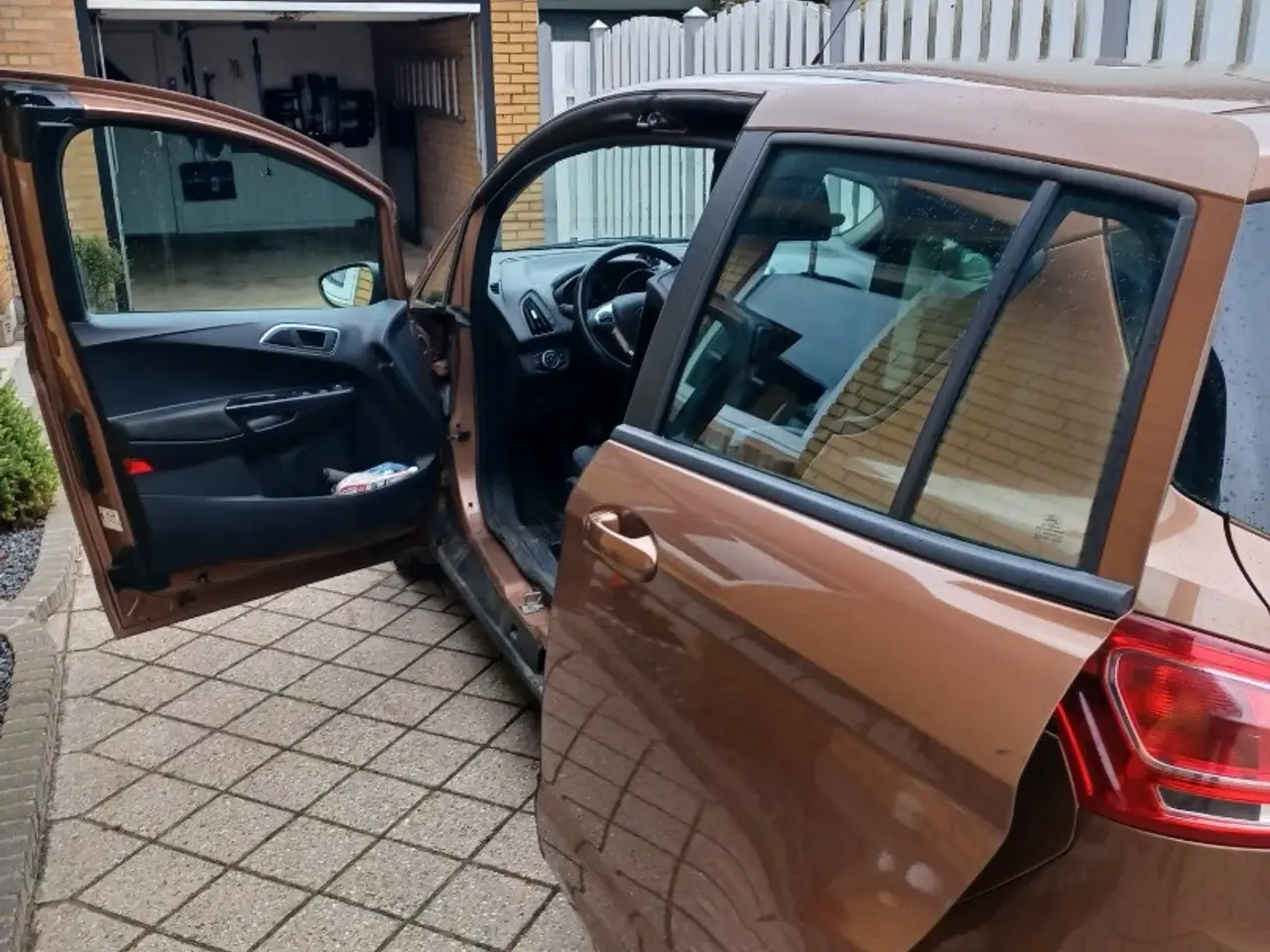 Billede 3 - Velholdt Ford B-Max