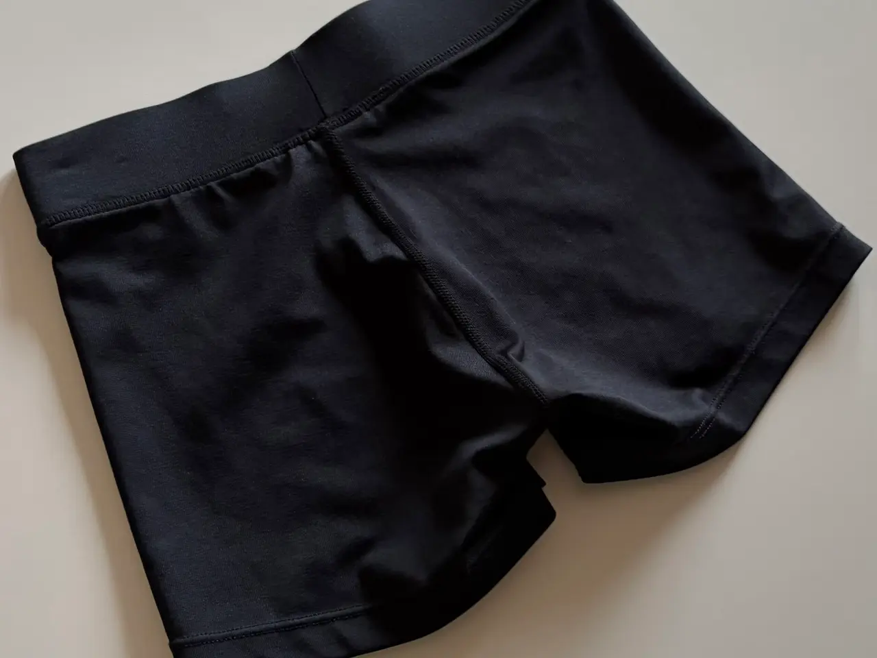 Billede 4 - Endurance shorts, str. 140-146 // 10 år