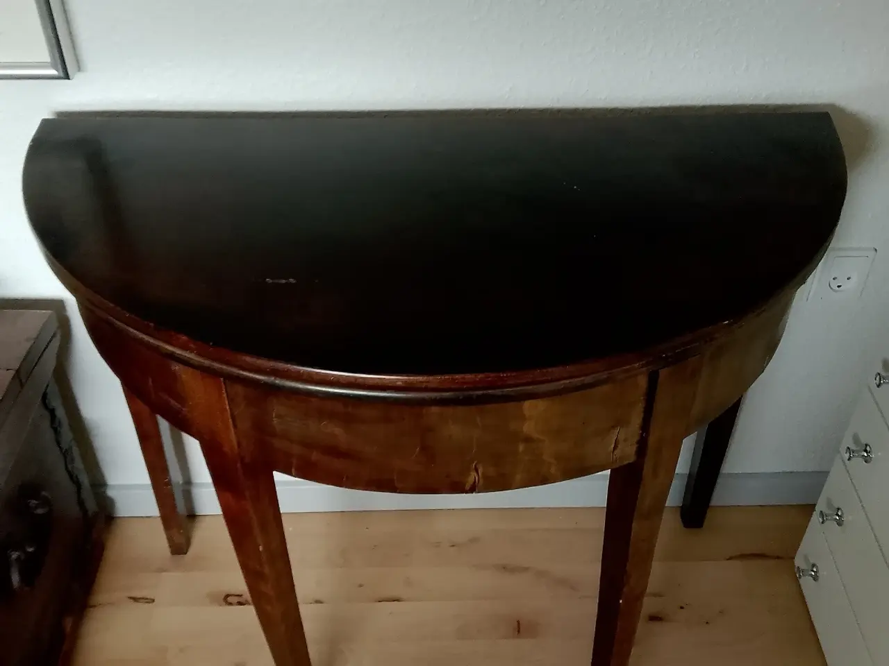 Billede 2 - Spille/sybord. Opklappeligt. 