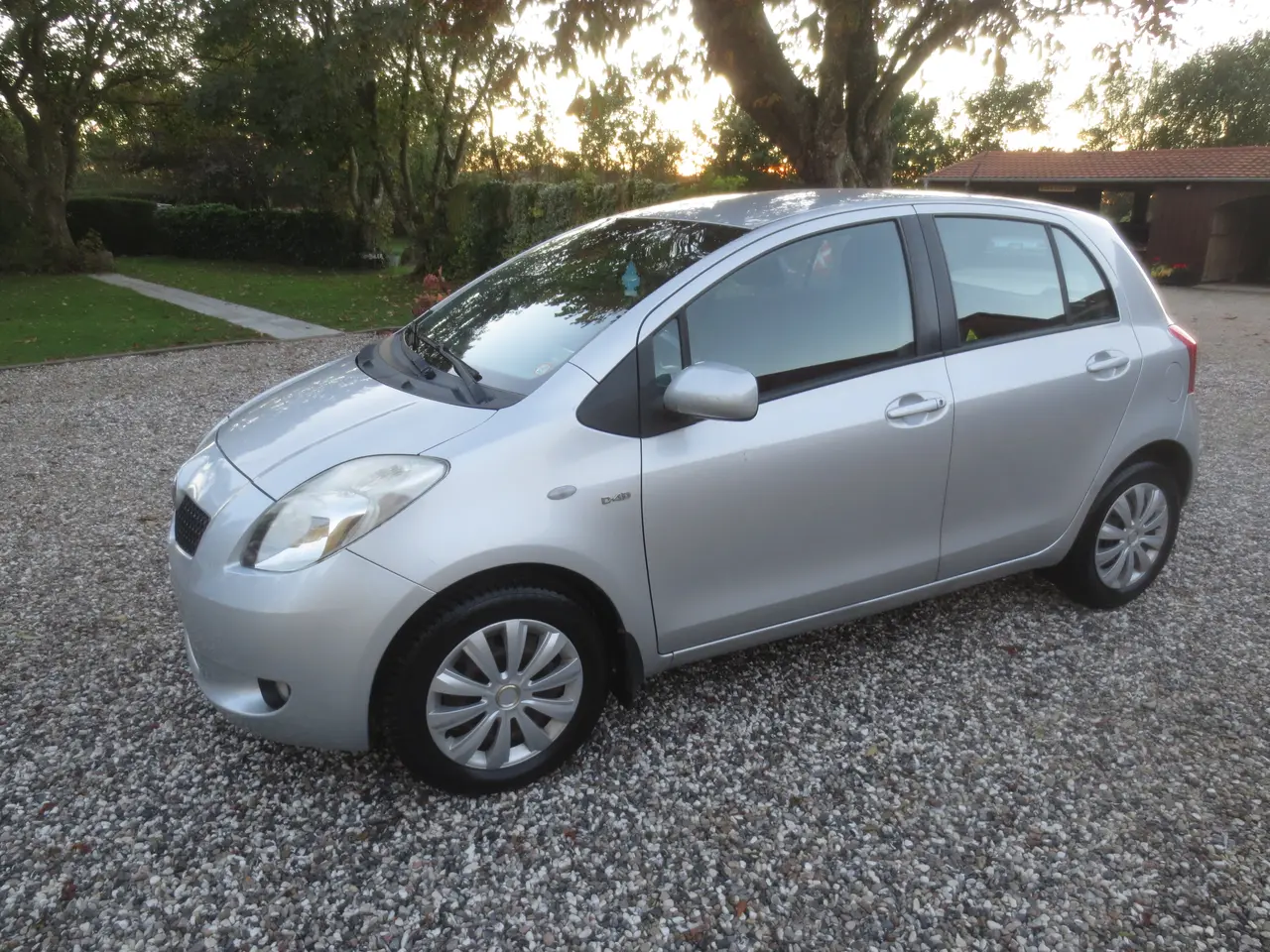 Billede 1 - Toyota Yaris 1.4 D År 08. Nysynet.