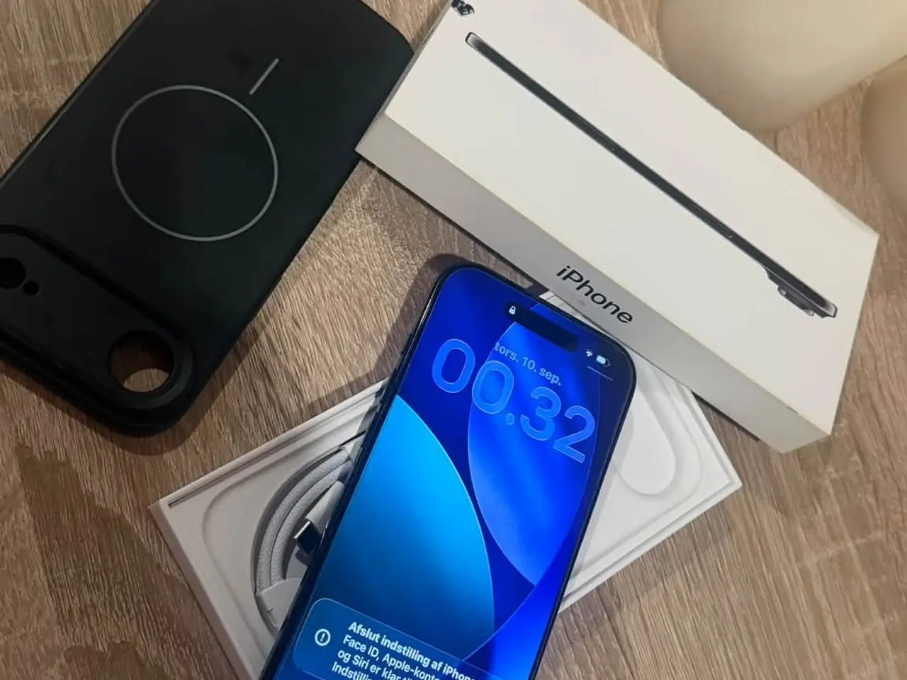Billede 1 - iPhone Air Sælges