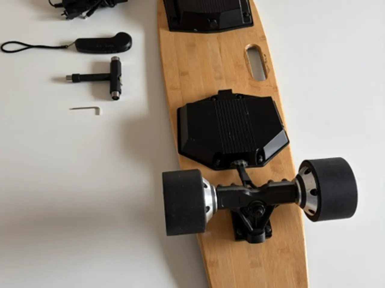 Billede 3 - Elektrisk Skateboard – Roadsurfing "The Legit"