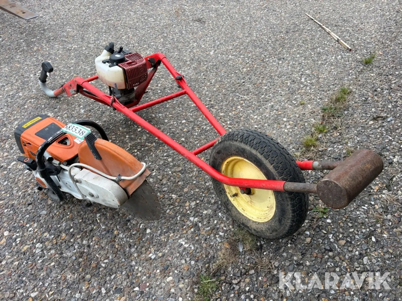 Billede 2 - Jordboremaskine og kapsav Stihl og Pflanzfuch 2 styk