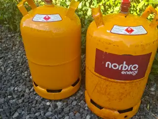 11 kg gasflaske. Ny fuld og plomberet.