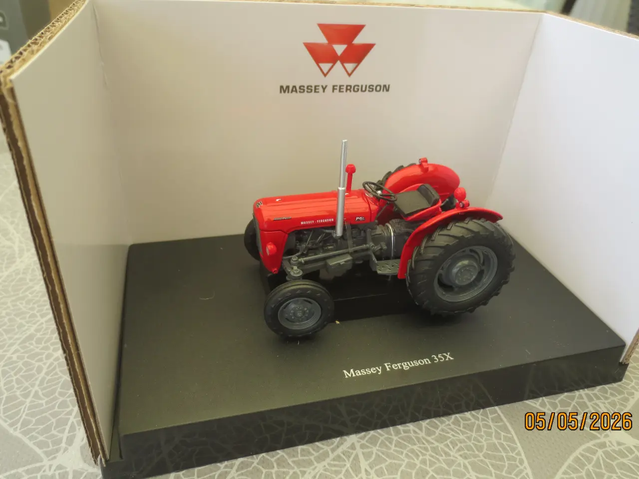 Billede 2 - 1 stk Ny Modeltraktor Massey Ferguson 35x