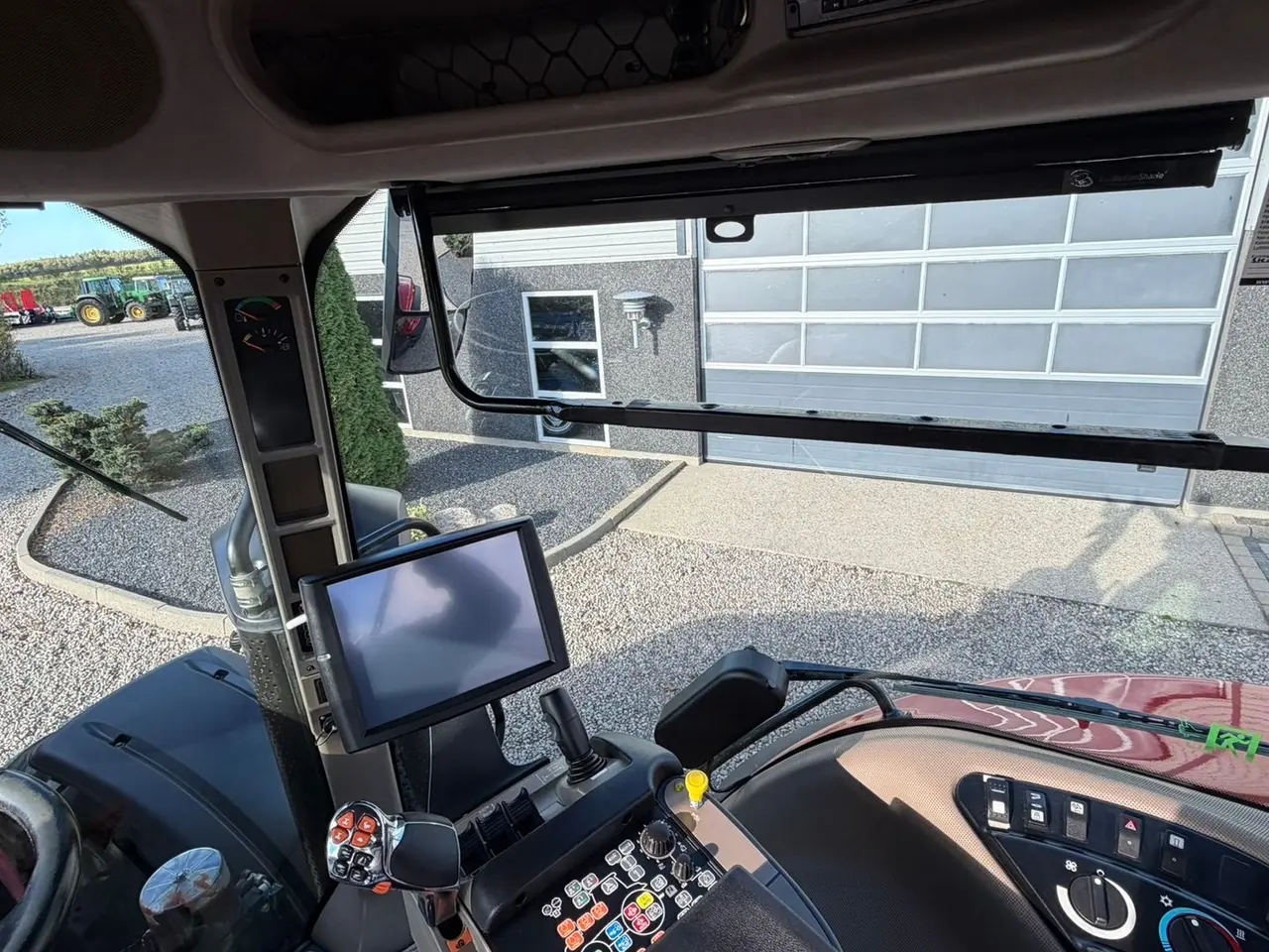 Billede 8 - Case IH MAGNUM 340 CVX med frontlift. Meget velholdt gård traktor