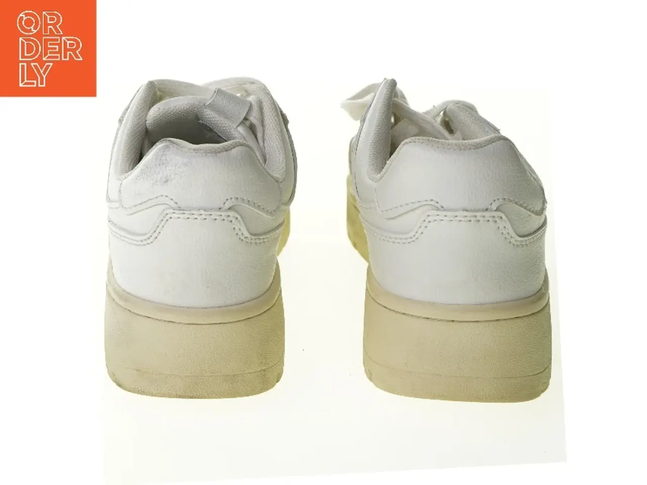 Billede 5 - Hvide sneakers fra Zara (str. 36)