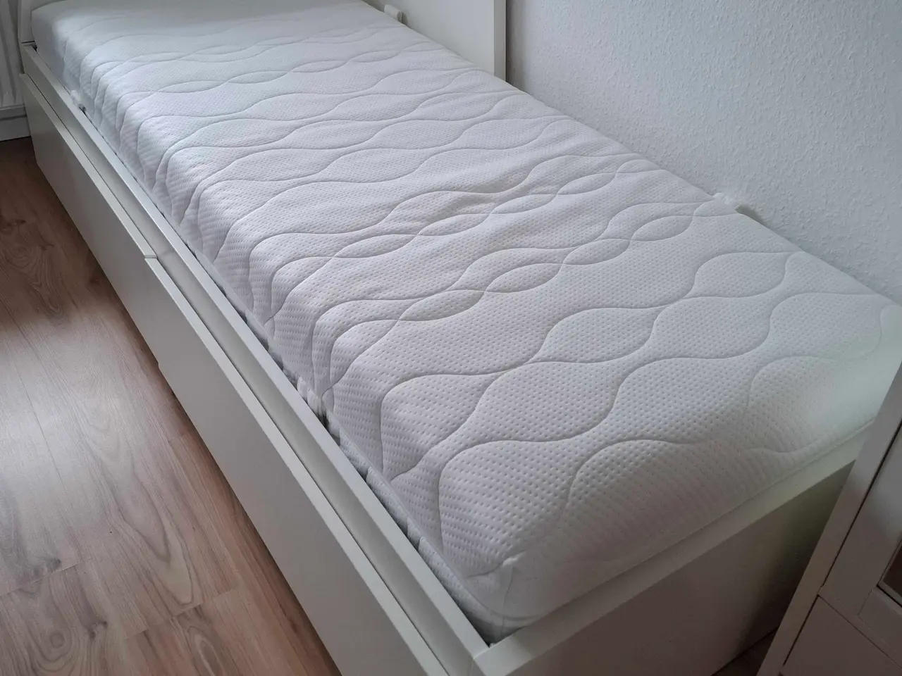 Billede 2 - Ikea udtræksseng