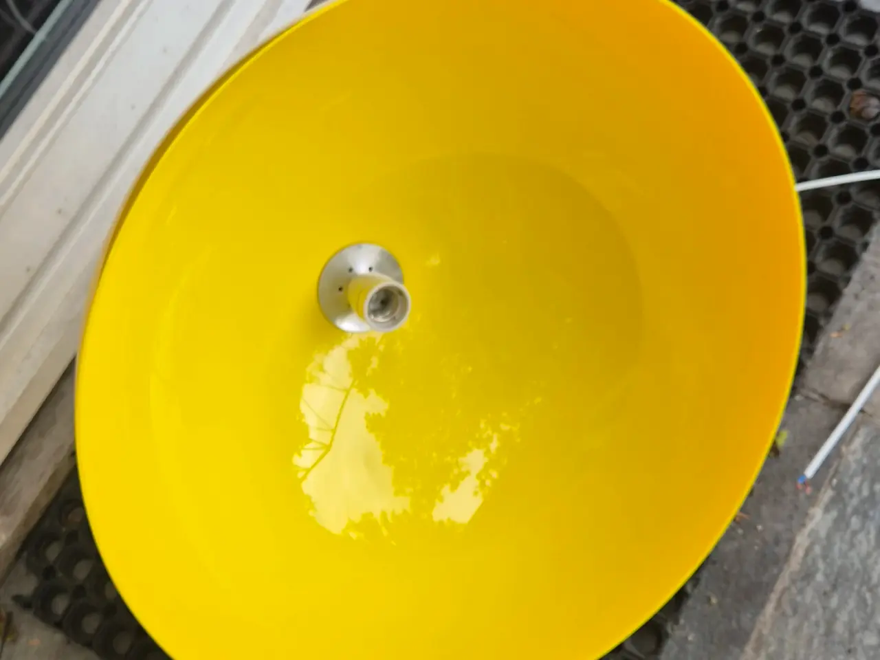 Billede 13 - Giga retrolampe i transparent gul plast