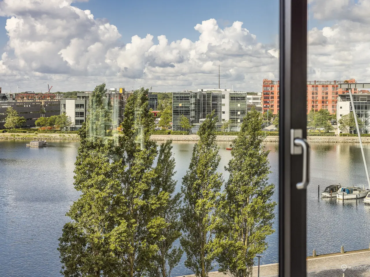 Billede 2 - Indflytningsklare kontorer med havnekig - her får arbejdsdagen udsigt til mere
