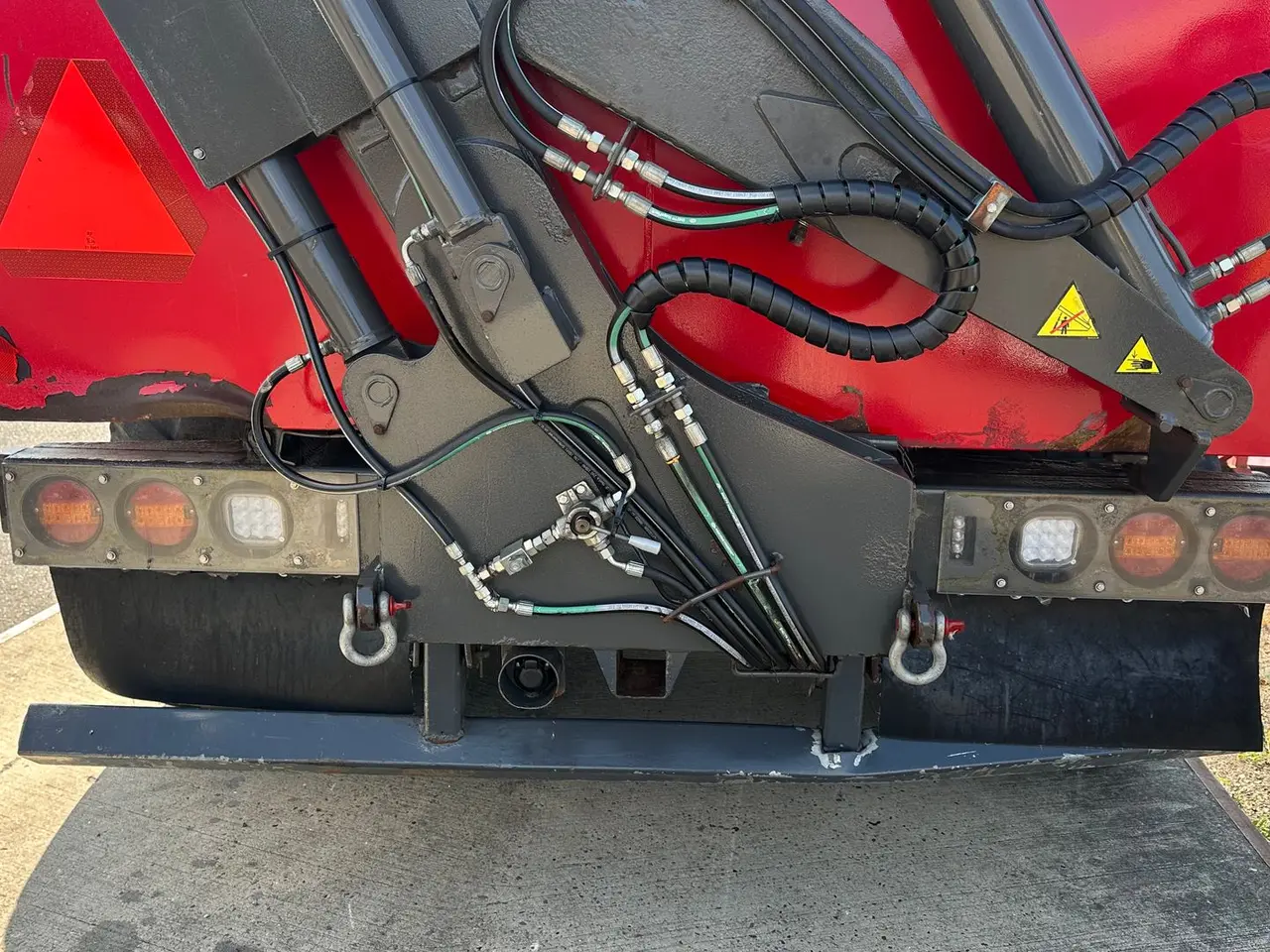 Billede 17 - Valtra T234s Med Jenz 360 Flishugger og Alsidig 23m3 Flisvogn