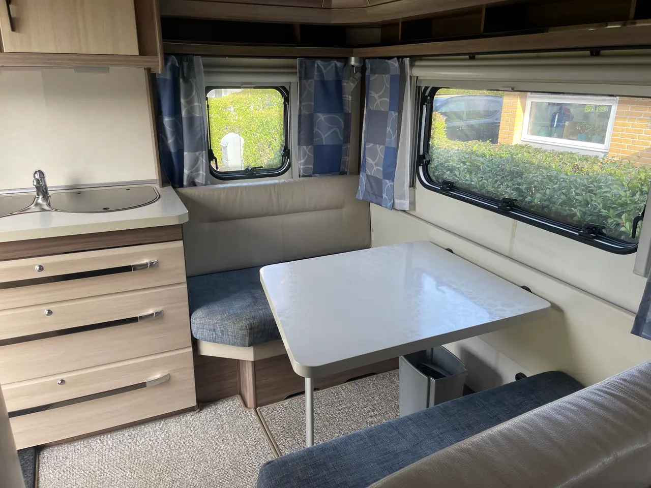 Billede 10 - Nysynet Hobby 400 SFE, Deluxe Campingvogn &fortelt