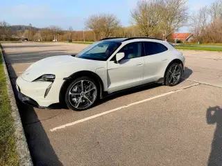 Porsche Taycan Turbo  Performance+ Cross Turismo