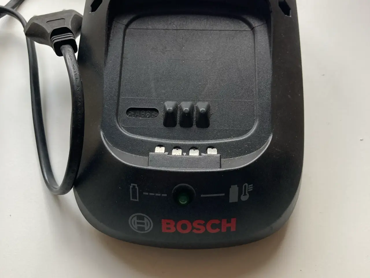 Billede 1 - Oplader til Bosch batteri