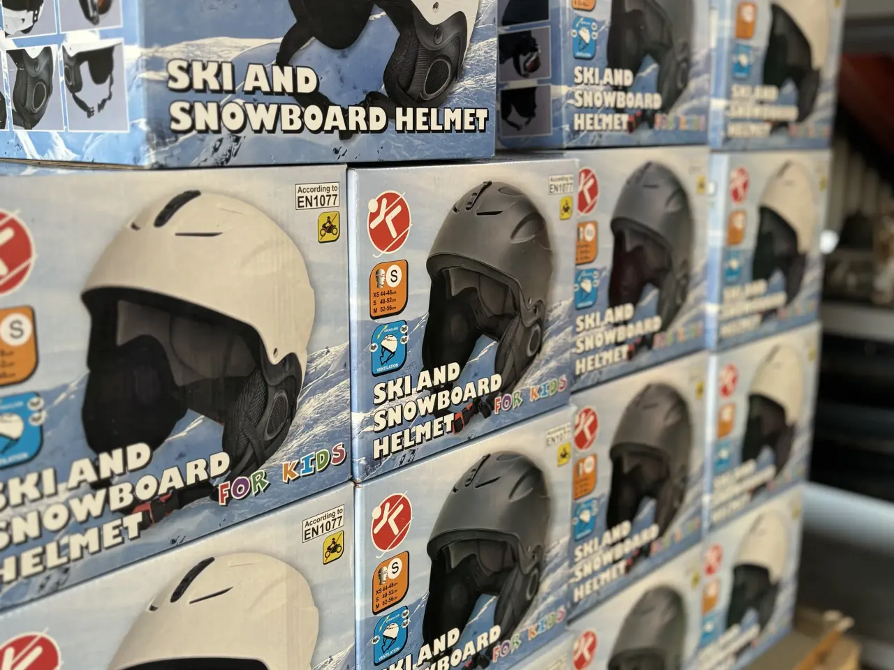 Billede 8 - Ski hjelm - Helt nye