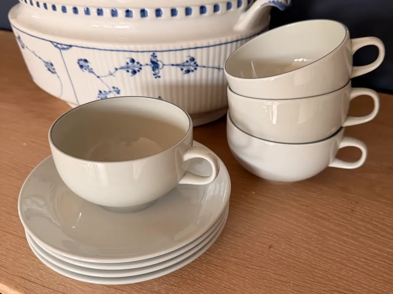 Billede 1 - Royal Copenhagen fajance Blå kant.