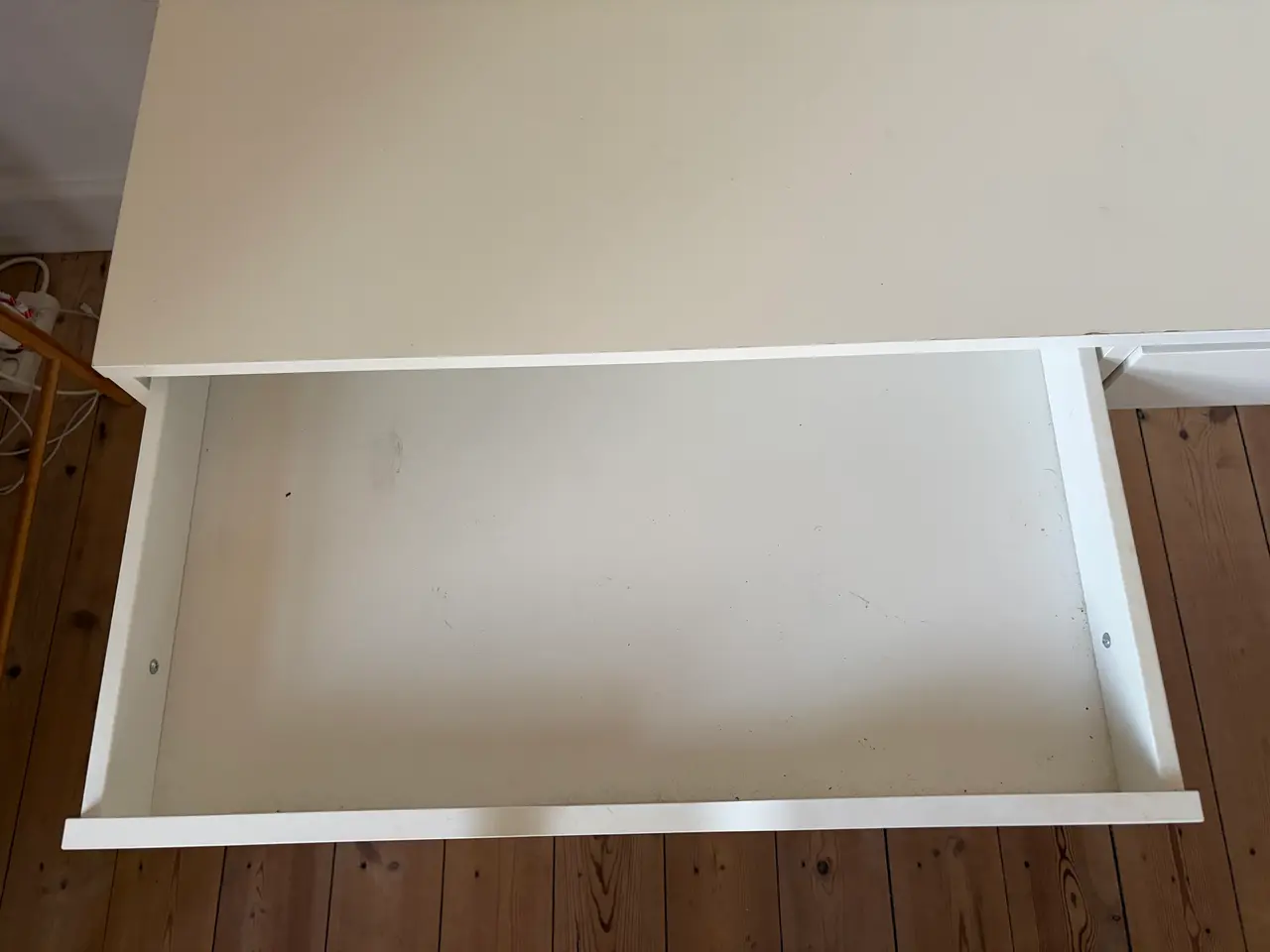 Billede 4 - IKEA Alex skrivbord men 2 skuffer