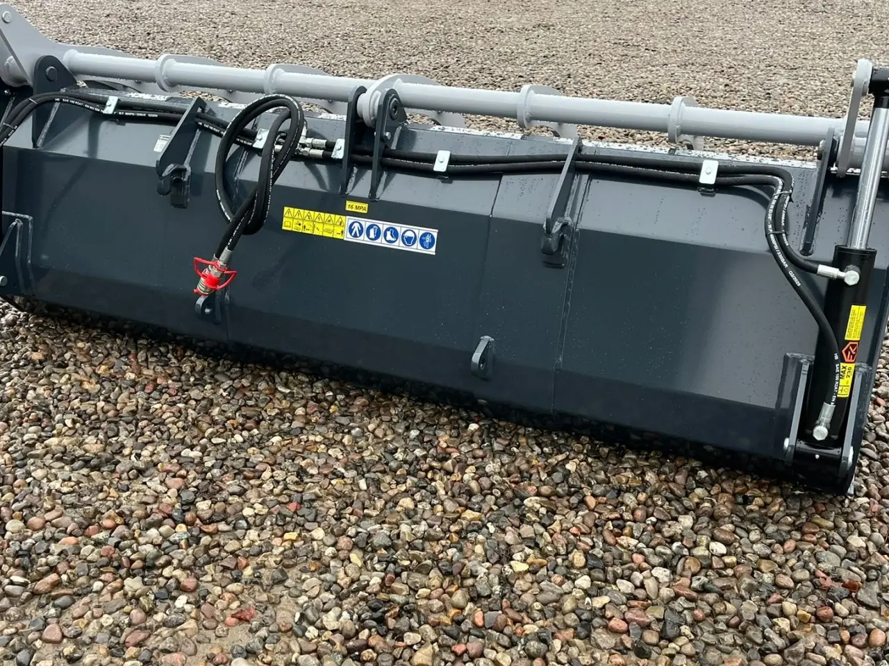 Billede 4 - Limas MultiMax 2,4M Skårne Tænder   Euro beslag