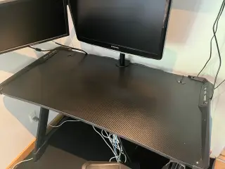 Gamer bord i kulfiber 