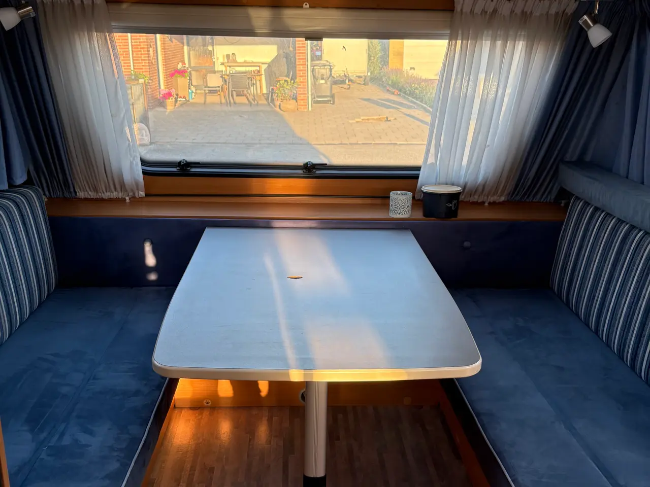 Billede 4 - Campingvogn, fortelt og tilhørende markise sælges
