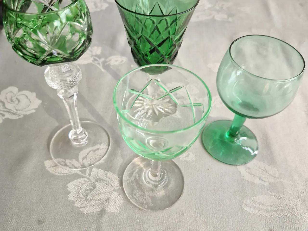 Billede 1 - 4 glas i grønlige nuancer
